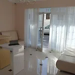 Alis 4*