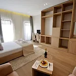 Alis 4*