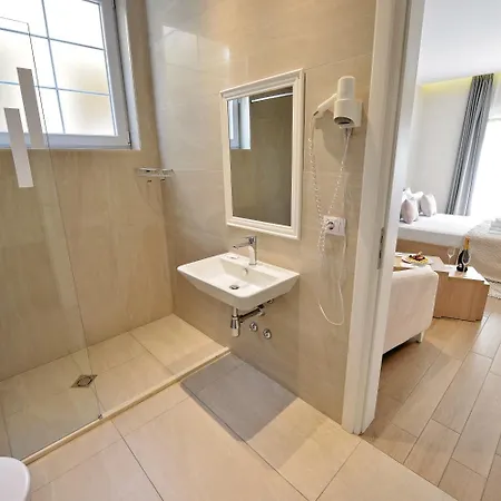 Hotel Alis 4*