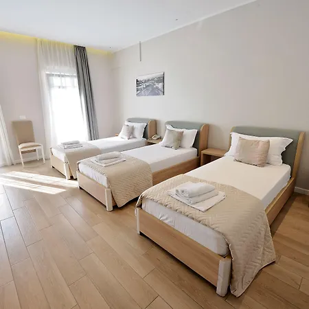 Alis Hotel